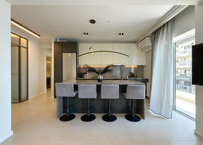 Luxury Sea View Retreat Apartamento *