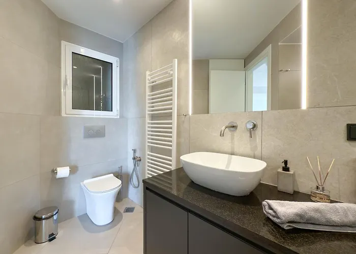 Luxury Sea View Retreat Apartamento *