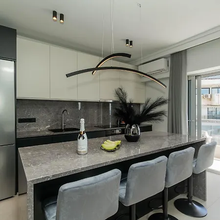 Apartment Luxury Sea View Retreat *