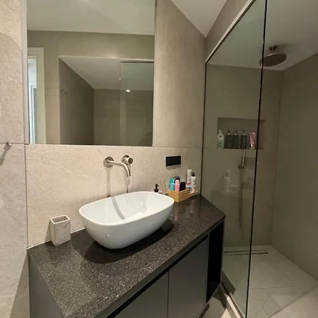 Apartment Luxury Sea View Retreat