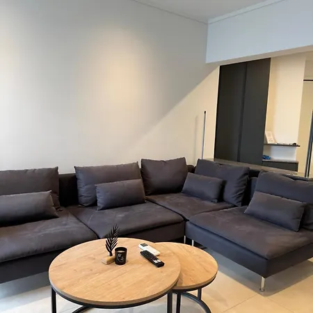 Luxury Sea View Retreat Apartment *
