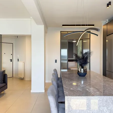 Luxury Sea View Retreat *
