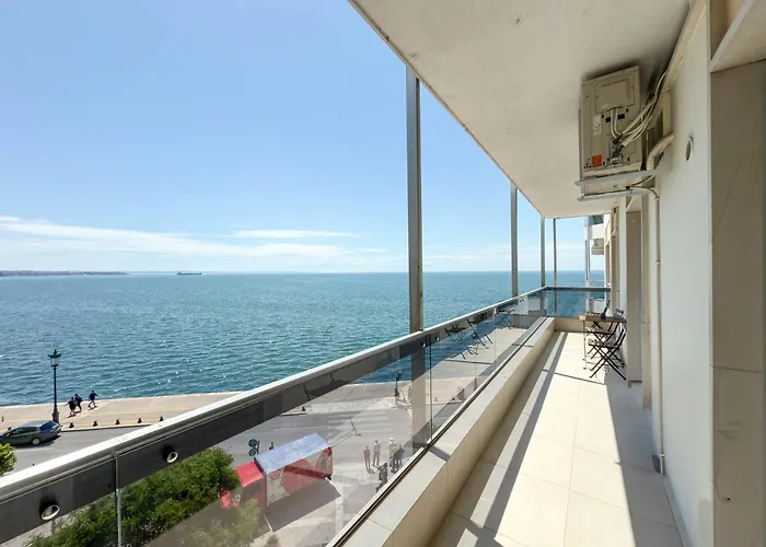 Luxury Sea View Retreat * 塞萨洛尼基