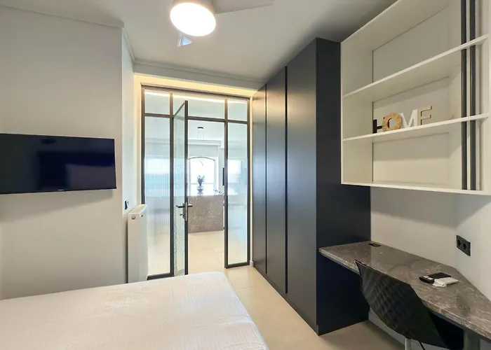 Luxury Sea View Retreat סלוניקי